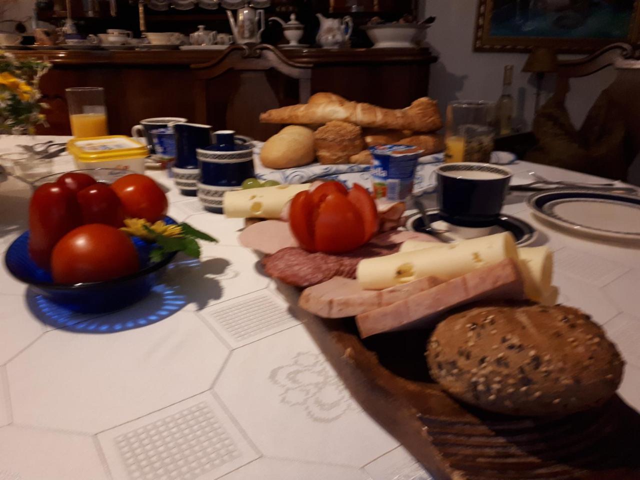 Fonagy Es Walter Vendeg- Es Borhaz Bed and Breakfast Vác Eksteriør billede